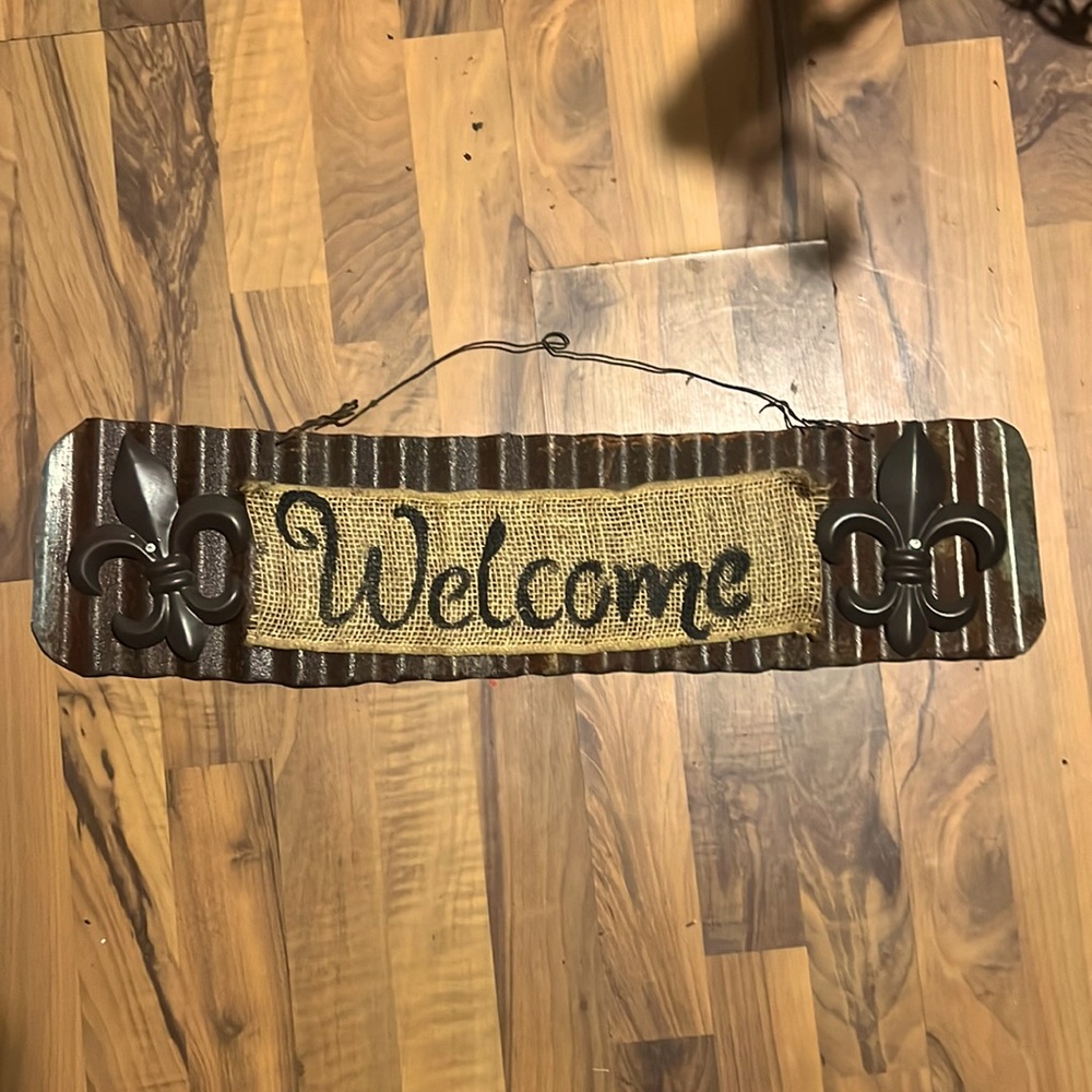 welcome hanging sign